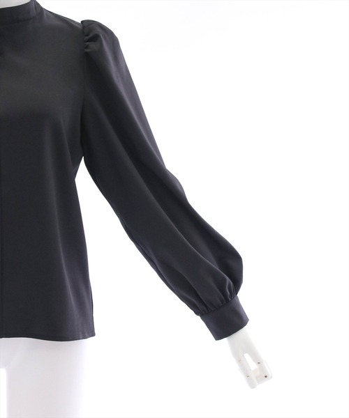 clear（クリア）の「バンドカラークルミボタンブラウス（シャツ/ブラウス・レディース・オフホワイト/ブラック・F）」の9枚目の写真