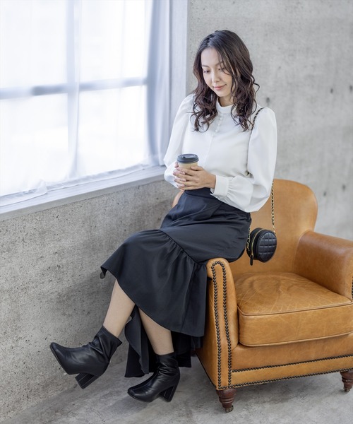 clear（クリア）の「バンドカラークルミボタンブラウス（シャツ/ブラウス・レディース・オフホワイト/ブラック・F）」の13枚目の写真