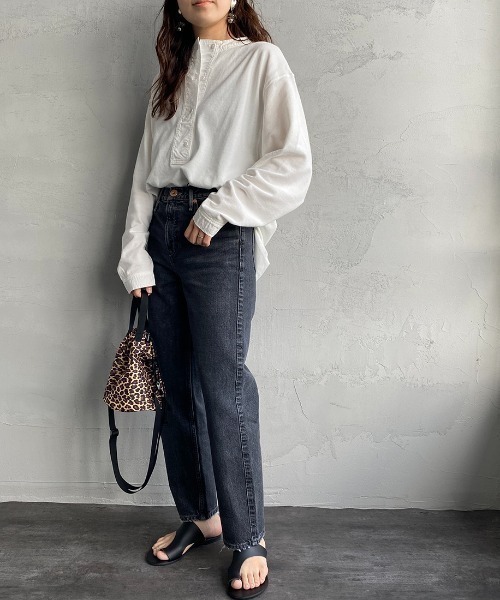 THE SHINZONE（ザ　シンゾーン）の「[THE SHINZONE/ザ シンゾーン] ミリタリー ヘンリープルオーバーカットソー（Tシャツ/カットソー・レディース・ホワイト/ブラック/セージグリーン・F）」の4枚目の写真