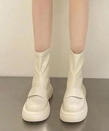 バックファスナー厚底ブーツ