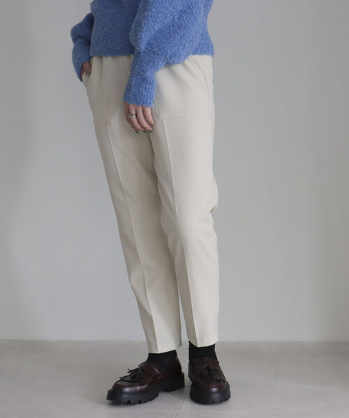fredy emue(フレディエミュ)の「【XSサイズあり】ウール調テーパードパンツ(スラックス・レディース・オフホワイト/ブラック/イエロー/チャコールグレー・36/34/38)」の12枚目の写真