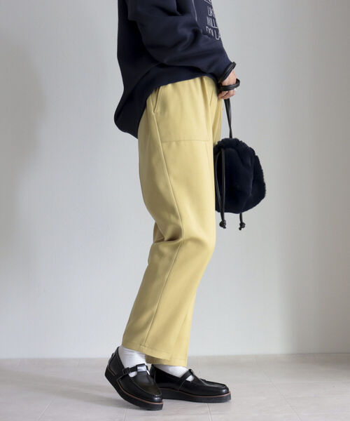 fredy emue(フレディエミュ)の「【XSサイズあり】ウール調テーパードパンツ(スラックス・レディース・オフホワイト/ブラック/イエロー/チャコールグレー・36/34/38)」の13枚目の写真