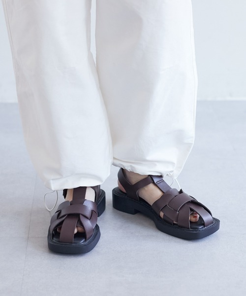 DISCOAT（ディスコート）の「スクエアグルカサンダル（サンダル・レディース・ブラック/オフホワイト/ブラウン・SMALL/MEDIUM/LARGE）」の11枚目の写真