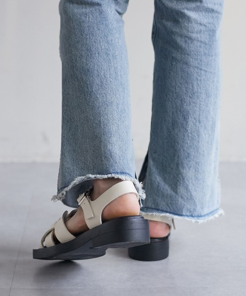 DISCOAT（ディスコート）の「スクエアグルカサンダル（サンダル・レディース・ブラック/オフホワイト/ブラウン・SMALL/MEDIUM/LARGE）」の7枚目の写真