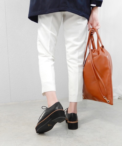 alala（アララ）の「スクエアトゥ厚底オックスフォードシューズ（ローファー・レディース・シルバー/ブラック/ダークブラウン・LL/S/M/L）」の8枚目の写真