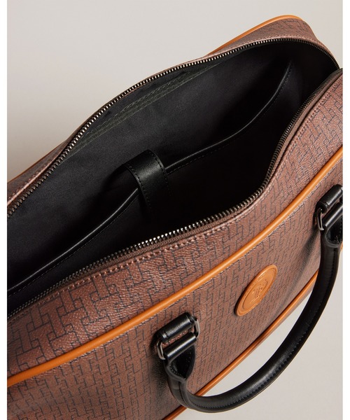 Ted Baker(テッドベーカー)の「TRAYMON T モノグラム ドキュメント バッグ(ビジネスバッグ・メンズ・ブラウン系その他2・O/S)」の7枚目の写真