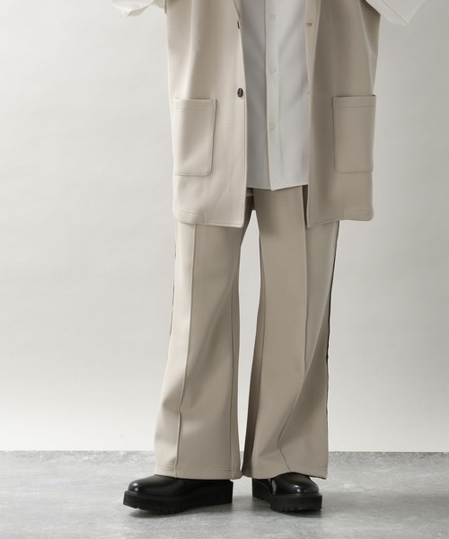 RAGEBLUE（レイジブルー）の「テックラインジレベスト＆テックラインイージーワイドパンツ（セットアップ・メンズ・ベージュ/ブラック・MEDIUM/LARGE）」の21枚目の写真