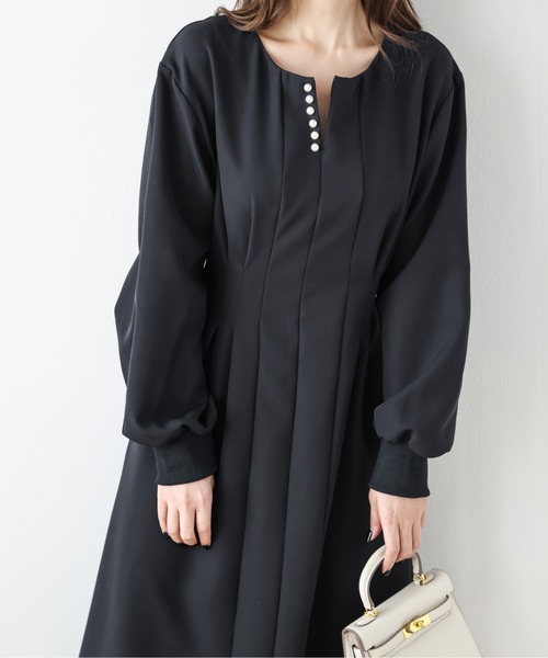La-gemme(ラジェム)の「フレアワンピース(ワンピース・レディース・ブラック/ネイビー/グレイッシュベージュ・M/L)」の11枚目の写真