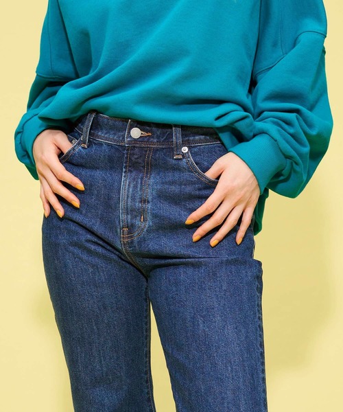 FOREVER 21(フォーエバー トゥエンティーワン)の「【STREET】ハーフジップスウェットプルオーバー(スウェット・レディース・ホワイト/グリーン・FREE)」の8枚目の写真