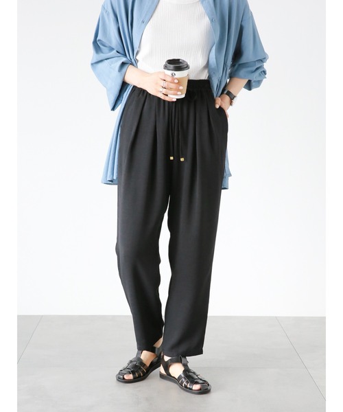 Samansa Mos2 blue(サマンサモスモスブルー)の「【接触冷感】マルチスタイルイージーパンツ(その他パンツ・レディース・ブルー/ブラック/レッド/グリーン/ベージュ/イエロー/キナリ・S/M/L)」の3枚目の写真