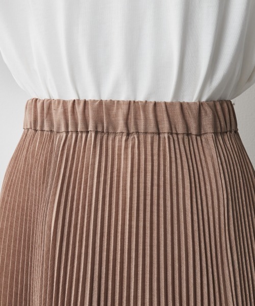 CHIC STYLE(シックスタイル)の「 プリーツマキシスカート <大きいサイズ有>シックスタイル(スカート・レディース・ブラック/ベージュ・L/3L/4L/5L/M/LL)」の15枚目の写真