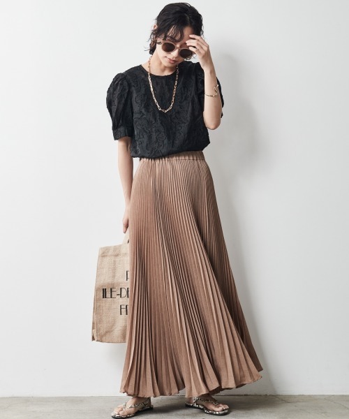 CHIC STYLE(シックスタイル)の「 プリーツマキシスカート <大きいサイズ有>シックスタイル(スカート・レディース・ブラック/ベージュ・L/3L/4L/5L/M/LL)」の10枚目の写真