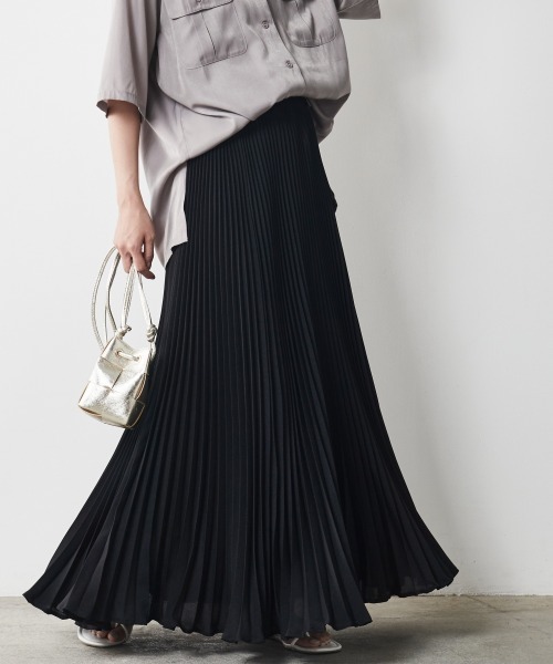 CHIC STYLE(シックスタイル)の「 プリーツマキシスカート <大きいサイズ有>シックスタイル(スカート・レディース・ブラック/ベージュ・L/3L/4L/5L/M/LL)」の14枚目の写真