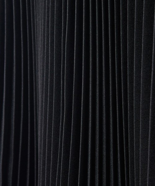 CHIC STYLE(シックスタイル)の「 プリーツマキシスカート <大きいサイズ有>シックスタイル(スカート・レディース・ブラック/ベージュ・L/3L/4L/5L/M/LL)」の22枚目の写真