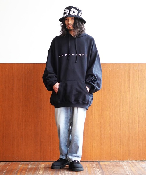 VETEMENTS（ヴェトモン）の「VETEMENTS / ヴェトモン : FRIENDLY