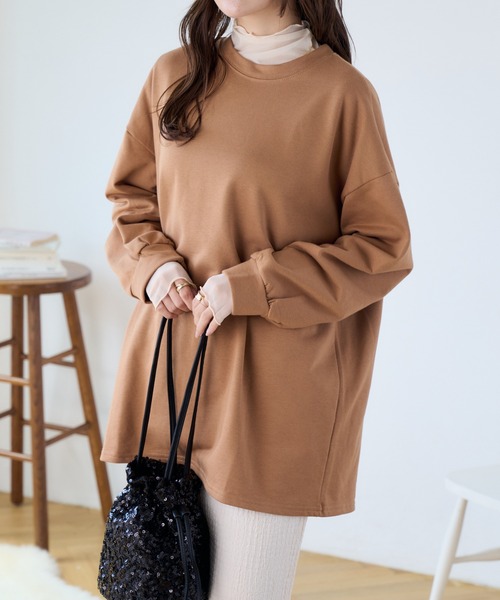 Ada.（エイダ）の「体型カバー ゆるっと オーバーなサイズ感 ベーシック スウェット（Tシャツ/カットソー・レディース・ブラウン/ベージュ/グレー/ブラック/カーキ・FREE）」の3枚目の写真