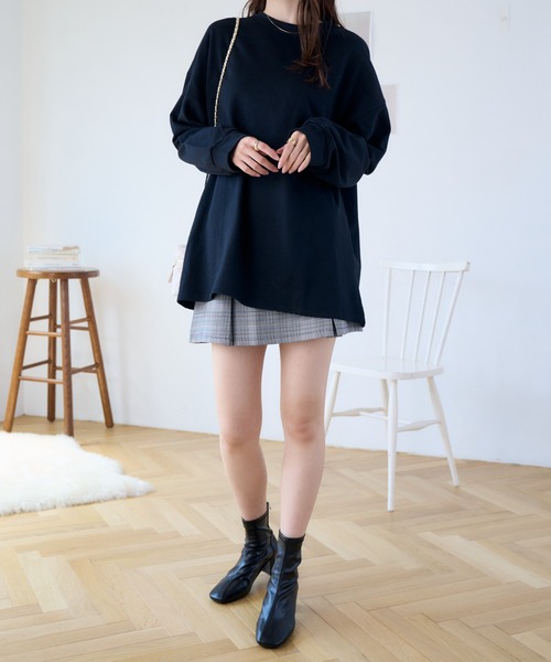 Ada.（エイダ）の「体型カバー ゆるっと オーバーなサイズ感 ベーシック スウェット（Tシャツ/カットソー・レディース・ブラウン/ベージュ/グレー/ブラック/カーキ・FREE）」の9枚目の写真