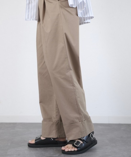 Reurie'(レウリィ)の「ダブルベルトフラットサンダル / double belt flat sandal(サンダル・レディース・ブラック/アイボリー・23.0cm/24.0cm/23.5cm/24.5cm)」の8枚目の写真
