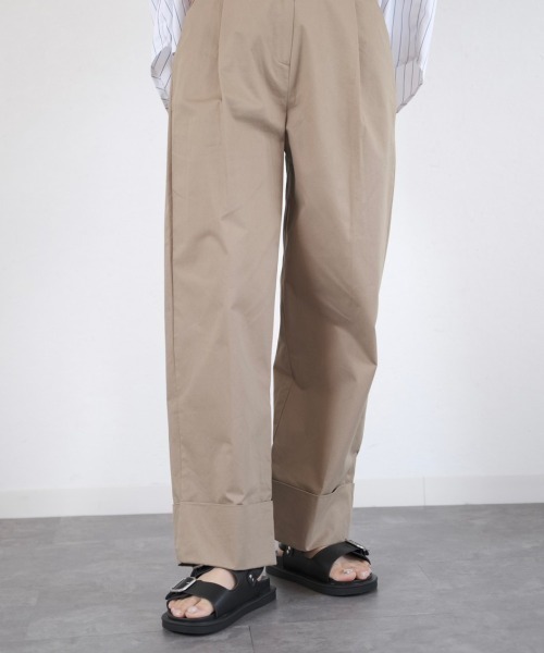 Reurie'(レウリィ)の「ダブルベルトフラットサンダル / double belt flat sandal(サンダル・レディース・ブラック/アイボリー・23.0cm/24.0cm/23.5cm/24.5cm)」の7枚目の写真