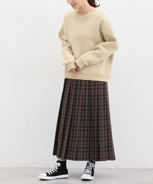 Honeys（ハニーズ）の「裏起毛ゆるスウェット（スウェット・レディース・アイボリー/スミクロ/杢グレー/イエロー/ブラック/ネイビー/ミント/ピンク/ベージュ・3L/LL/M/S/L）」の20枚目の写真