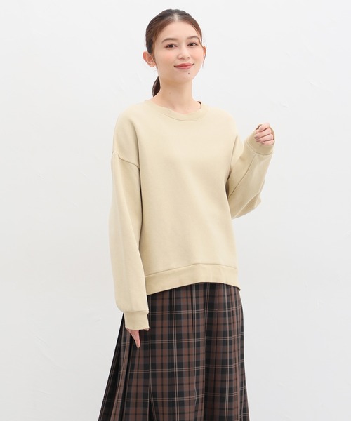 Honeys（ハニーズ）の「裏起毛ゆるスウェット（スウェット・レディース・アイボリー/スミクロ/杢グレー/イエロー/ブラック/ネイビー/ミント/ピンク/ベージュ・3L/LL/M/S/L）」の21枚目の写真