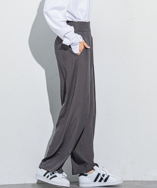 VICKY（ビッキー）の「【ボディラインを拾わない】楽々スラックスタックハイウエストパンツ《手洗い可能》（スラックス・レディース・ブラック/ベージュ/グレー・M）」の13枚目の写真