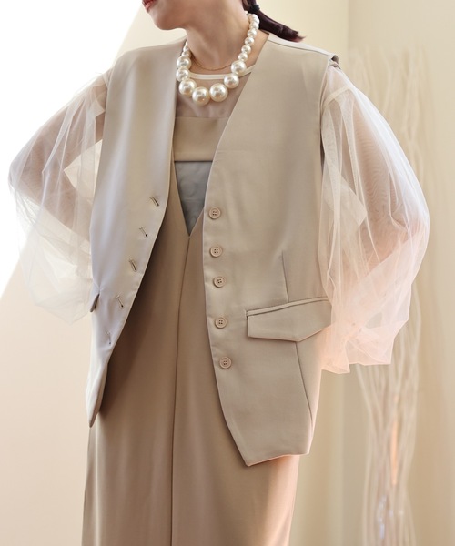 ULEULA(ウルア)の「ノーカラーベスト(ベスト・レディース・ブラック/アイボリー・FREE)」の5枚目の写真