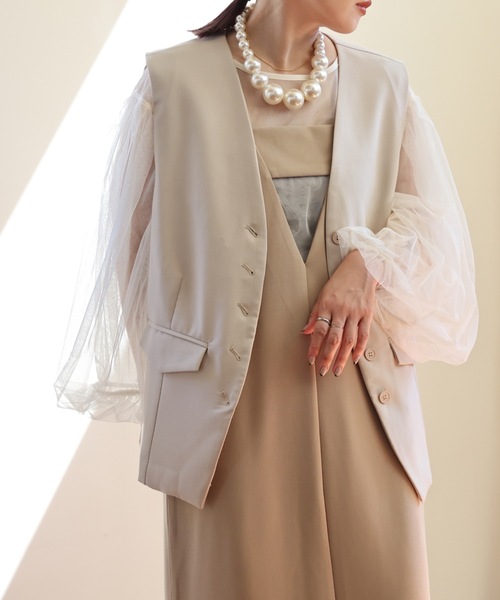 ULEULA(ウルア)の「ノーカラーベスト(ベスト・レディース・ブラック/アイボリー・FREE)」の3枚目の写真