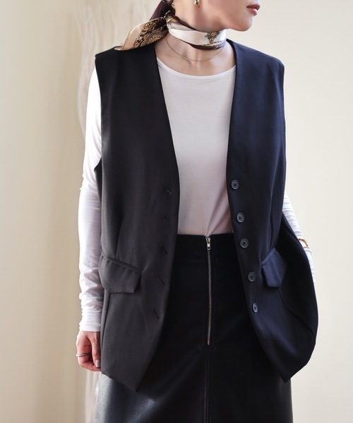 ULEULA(ウルア)の「ノーカラーベスト(ベスト・レディース・ブラック/アイボリー・FREE)」の11枚目の写真