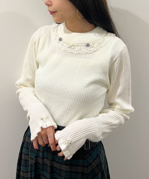 axes femme（アクシーズファム）の「バラボトルネックニットプル