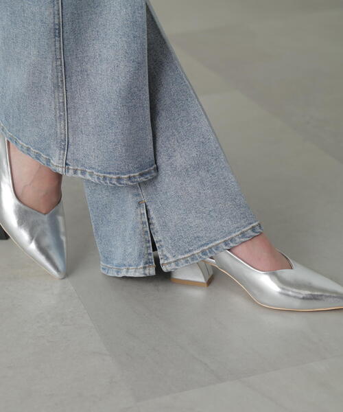 FREE'S MART（フリーズマート）の「◇【高身長Lサイズ追加！】【累計販売3万本突破！選べる5色】【4サイズ展開XS-L] 内スリットベルボトムデニムパンツ【低身長サイズ有】【高身長サイズ有】【動画有】（デニムパンツ・レディース・ブラック系その他/ワンウォッシュ/ライトインディゴブルー/ホワイト/ブルー系その他2/ブラック系その他2・X-SMALL/SMALL/MEDIUM/LARGE）」の19枚目の写真