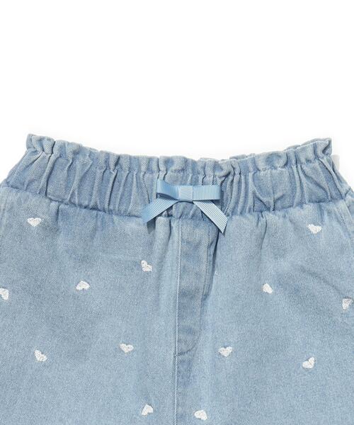 SHOO・LA・RUE（シューラルー）の「◆【110-140cm】ハート刺繍ショートパンツ（その他パンツ・キッズ・ブラック/ライトベージュ/サックスブルー・11/12/13/14）」の5枚目の写真