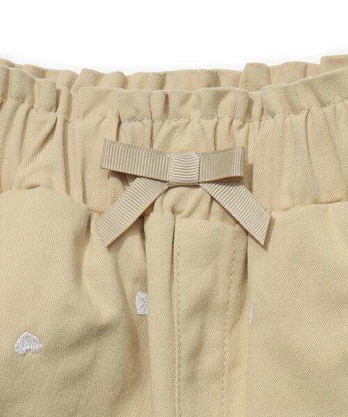 SHOO・LA・RUE（シューラルー）の「◆【110-140cm】ハート刺繍ショートパンツ（その他パンツ・キッズ・ブラック/ライトベージュ/サックスブルー・11/12/13/14）」の16枚目の写真