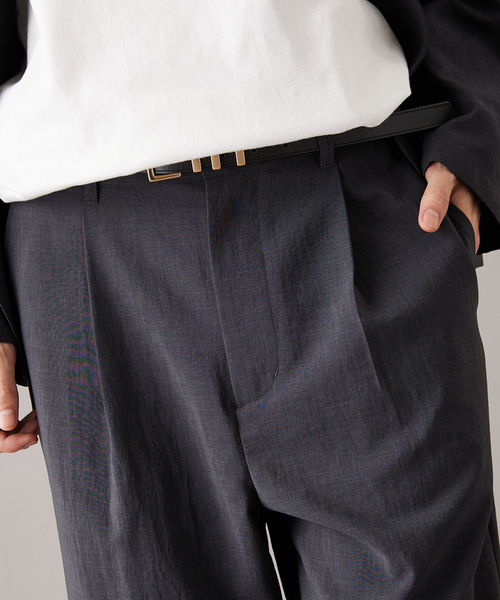 JOURNAL STANDARD（ジャーナルスタンダード）の「”吸水速乾 / 接触冷感” EVALET ストレッチ ウォッシャブル 1タックテーパードパンツ（スラックス・メンズ・ブラック系その他/ベージュ/ダークブルー・SMALL/MEDIUM/LARGE）」の14枚目の写真