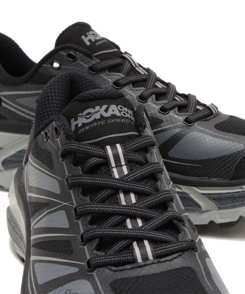HOKA（ホカ）の「HOKA ONEONE MAFATE SPEED 2 / ホカ オネオネ マファテ スピード2（スニーカー・メンズ・ブラック・26.0cm/25.5cm/25.0cm/24.5cm/24.0cm/23.5cm/23.0cm/29.0cm/28.5cm/28.0cm/27.5cm/27.0cm/26.5cm）」の4枚目の写真