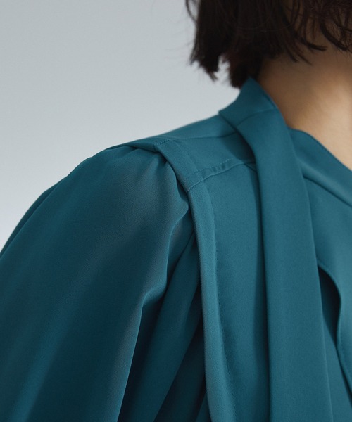 UNITED TOKYO（ユナイテッドトウキョウ）の「2WAYボウタイブラウス（シャツ/ブラウス・レディース・ホワイト/グリーン/マルチ・FREE）」の9枚目の写真