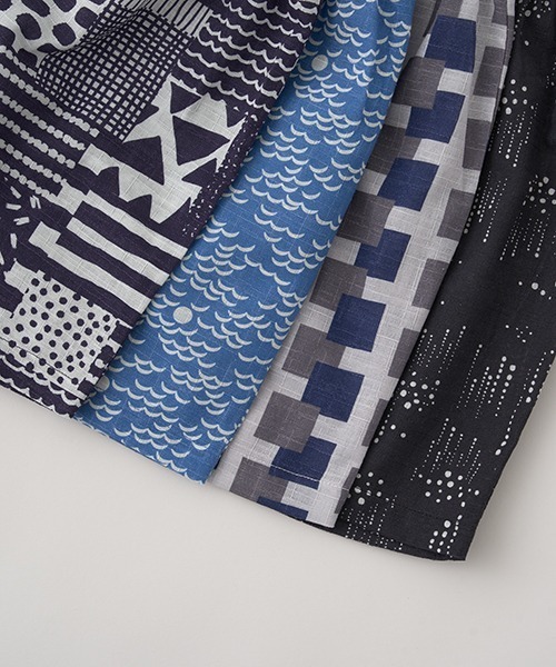 b・ROOM（ビールーム）の「ゆったりシルエットで着やすい甚平（浴衣・キッズ・ライトグレー/グレイッシュブルー/ネイビー/ブラック・100cm/130cm/120cm/110cm）」の20枚目の写真