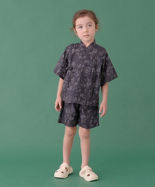 b・ROOM（ビールーム）の「ゆったりシルエットで着やすい甚平（浴衣・キッズ・ライトグレー/グレイッシュブルー/ネイビー/ブラック・100cm/130cm/120cm/110cm）」の21枚目の写真