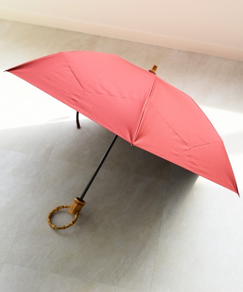 utatane(ウタタネ)の「折りたたみ日傘 完全遮光100% 晴雨兼用 リングハンドル(内ストラップ付)(折りたたみ傘・レディース・マスタード/ベージュ/ネイビー/グレー/グリーン/ラベンダー/ブラック/レッド・FREE)」の11枚目の写真