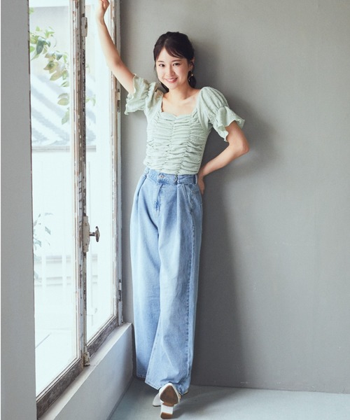 earth music&ecology（アースミュージックアンドエコロジー）の「タックホックデニムパンツ（デニムパンツ・レディース・ライトインディゴブルー/ブラック・S/M）」の16枚目の写真