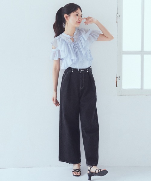 earth music&ecology（アースミュージックアンドエコロジー）の「タックホックデニムパンツ（デニムパンツ・レディース・ライトインディゴブルー/ブラック・S/M）」の20枚目の写真