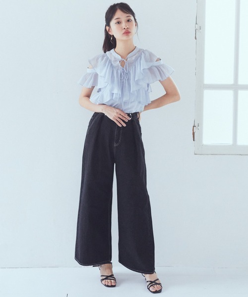 earth music&ecology（アースミュージックアンドエコロジー）の「タックホックデニムパンツ（デニムパンツ・レディース・ライトインディゴブルー/ブラック・S/M）」の21枚目の写真