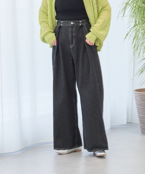 earth music&ecology（アースミュージックアンドエコロジー）の「タックホックデニムパンツ（デニムパンツ・レディース・ライトインディゴブルー/ブラック・S/M）」の22枚目の写真