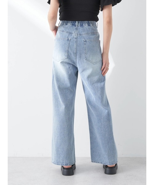 earth music&ecology（アースミュージックアンドエコロジー）の「タックホックデニムパンツ（デニムパンツ・レディース・ライトインディゴブルー/ブラック・S/M）」の9枚目の写真