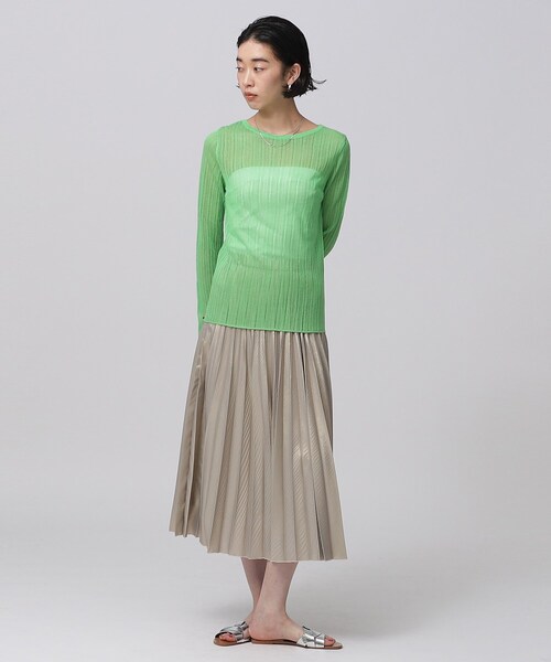 GALLEST（ギャレスト）の「◆針抜きシアーリブニット（Tシャツ/カットソー・レディース・ブラック/グリーン/ホワイト系/ライトイエロー系・38）」の8枚目の写真