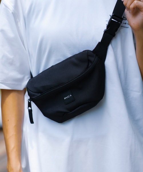 今期　新品 　セール　RVCA　ルーカ　バックパック　黒　30L 今期 新品 セール RVCA ルーカ バックパック 黒 30L - メルカリ