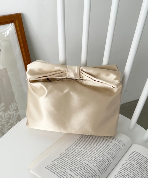 CLEA(クレア)の「リボンモチーフ スクエアハンドバッグ(ハンドバッグ・レディース・ブラック/ゴールド/ブラック系その他/ホワイト系その他・FREE)」の13枚目の写真