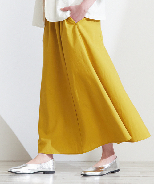 MELROSE claire(メルローズ クレール)の「【広がりすぎない大人の6枚接ぎロングスカート】(スカート・レディース・ベージュ/イエロー/ブラック・3/2)」の16枚目の写真