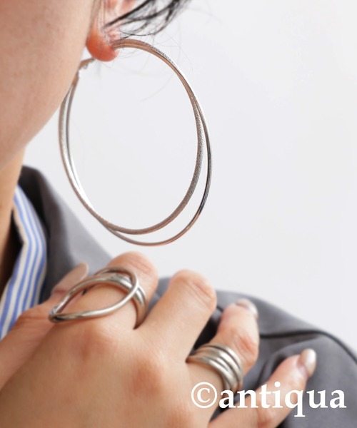 antiqua(アンティカ)の「ダブルリングピアス(ピアス(両耳用)・レディース・シルバー/ゴールド・FREE)」の9枚目の写真