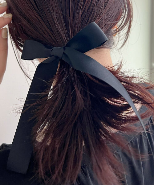 SHENERY(シーナリー)の「リボンヘアゴム(その他ヘアアクセサリー・レディース・ベージュ/ブラック・FREE)」の6枚目の写真